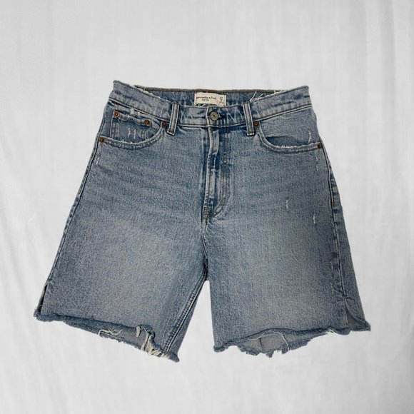 Abercrombie&Fitch Women's High Rise 7 Inch Jean Shorts (27) - Picture 1 of 7